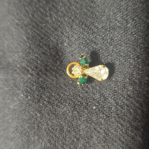 None Jewelry - Gold Tone Green and Clear Rhinestone Angel Dainty Delicate Statement Pin Brooch